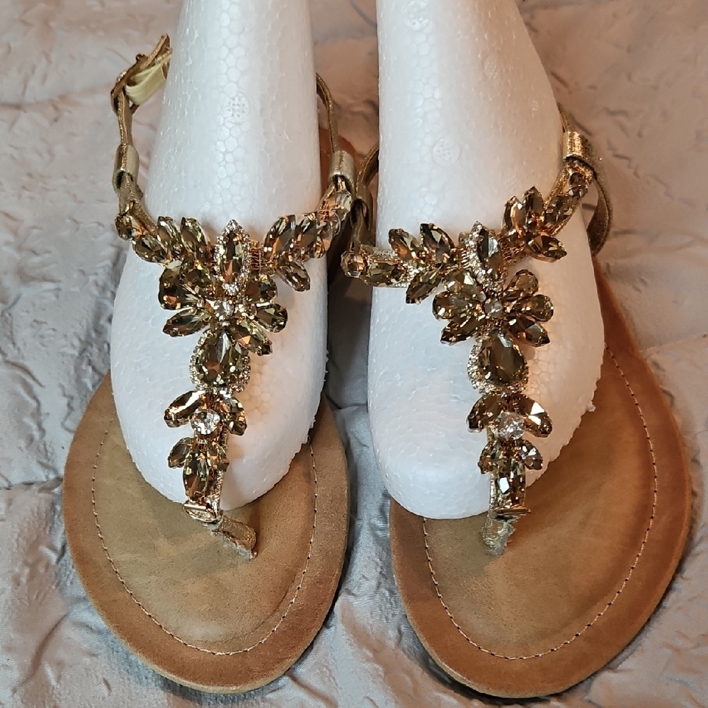 Elegant Gold Tan Sandals with  Embellishments 042